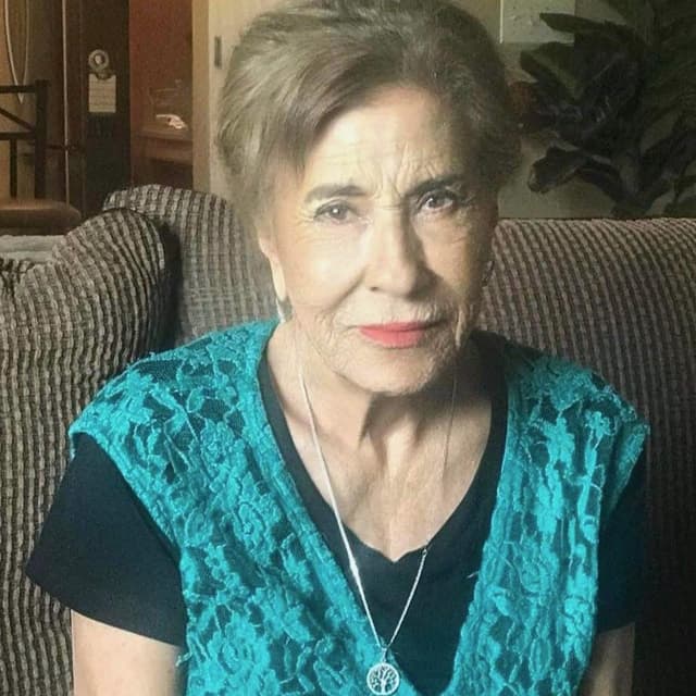 Rosa Chavira Aguirre