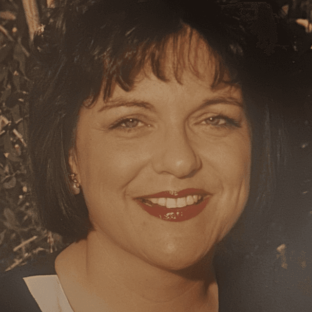 Carolyn Adell Borcsani